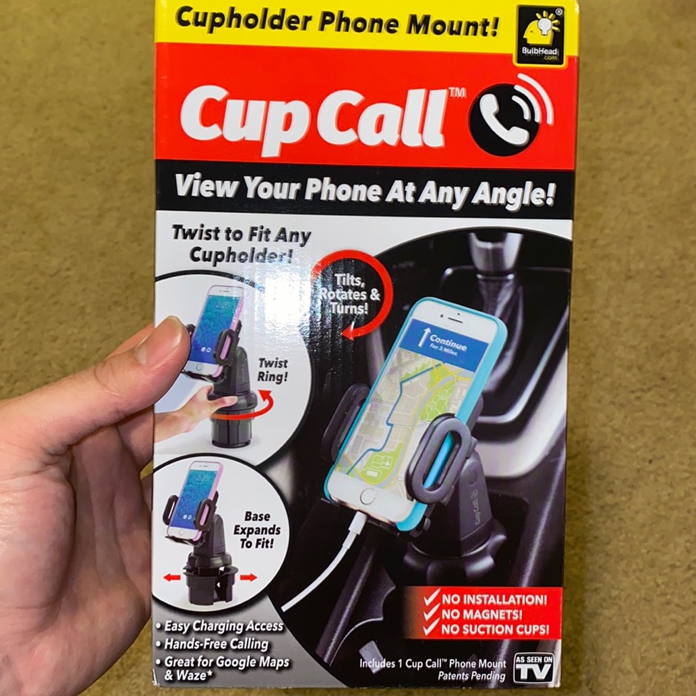 Cupholder phone mount